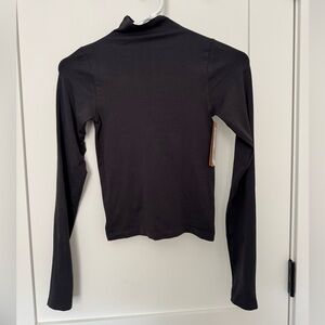 NWT SKIMS soft smoothing seamless turtleneck top